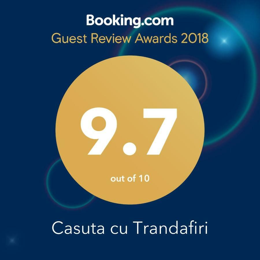 Готель Casuta Cu Trandafiri Сланік Екстер'єр фото